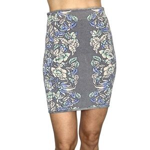 BCBGMaxAzria blush sage periwinkle black floral knit bodycon pull on mini skirt